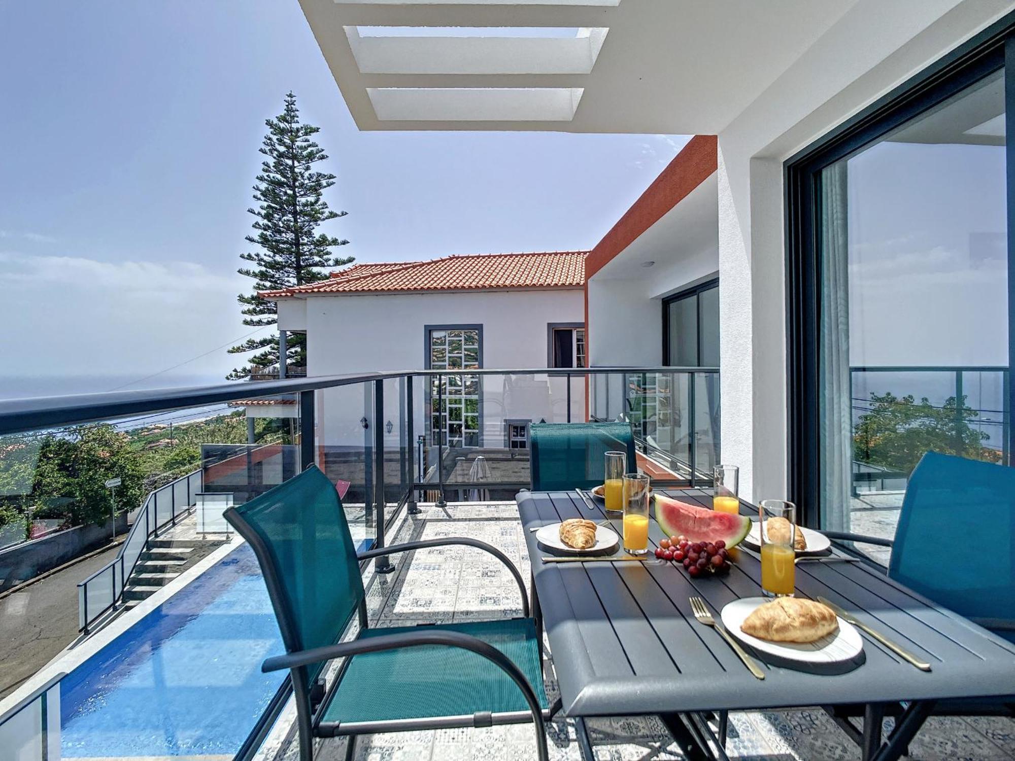 Casa Teixeira By Atlantic Holiday Estreito Da Calheta Esterno foto