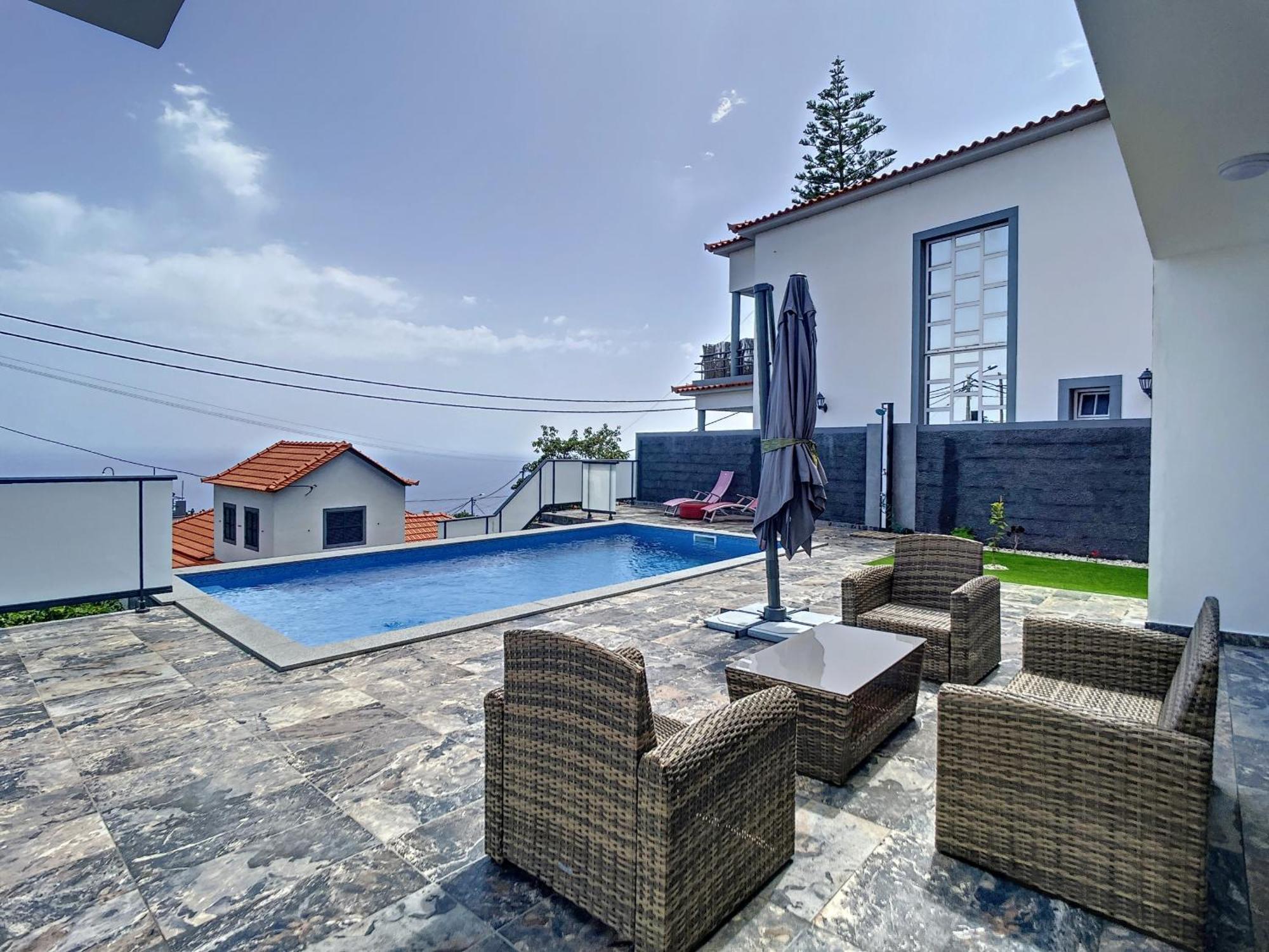 Casa Teixeira By Atlantic Holiday Estreito Da Calheta Esterno foto